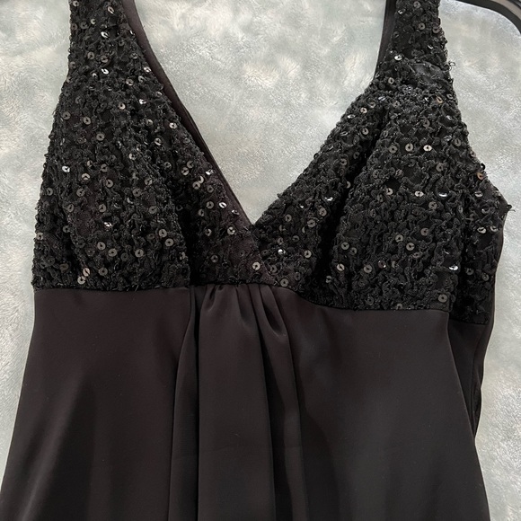 BISOU BISOU Black Dress w/sequence. - Picture 3 of 4